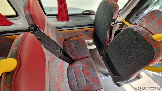 Kleinbus MERCEDES-BENZ 515 Sprinter 22 Schlafsessel Vorlauffahrzeug 2x