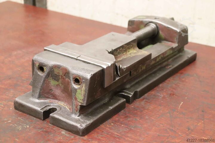 Machine vise unbekannt Spannweite 125 mm