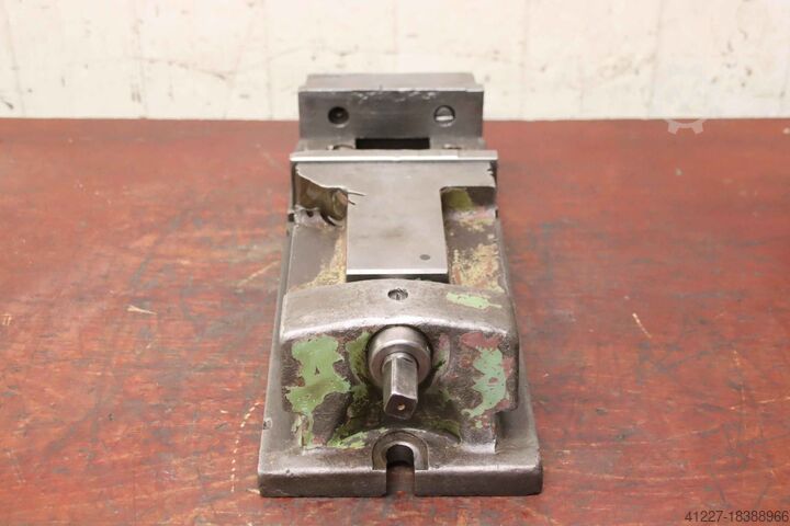 Machine vise unbekannt Spannweite 125 mm