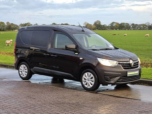 RENAULT EXPRESS 1.5 AC CarPlay EURO6 PDC partial leather camera cruise control 53,000 km RENAULT EXPRESS 1.5 ac carplay EURO6 pdc half leder cam...