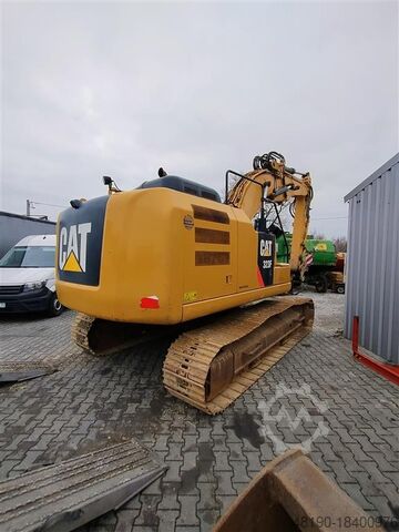 Crawler excavator Caterpillar 323FL