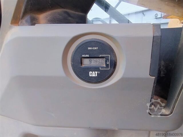 Crawler excavator Caterpillar 323FL