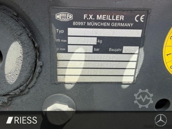 Special purpose truck MERCEDES-BENZ Actros 2551 LL 6x2 Abrollkipper AUT LM SpurH