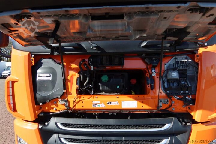 Box body DAF CF 290 Bakwagen+Dhollandia 1500 kg