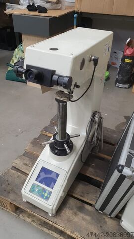 Härteprüfgerät Wolpert Vickers 432-SVD