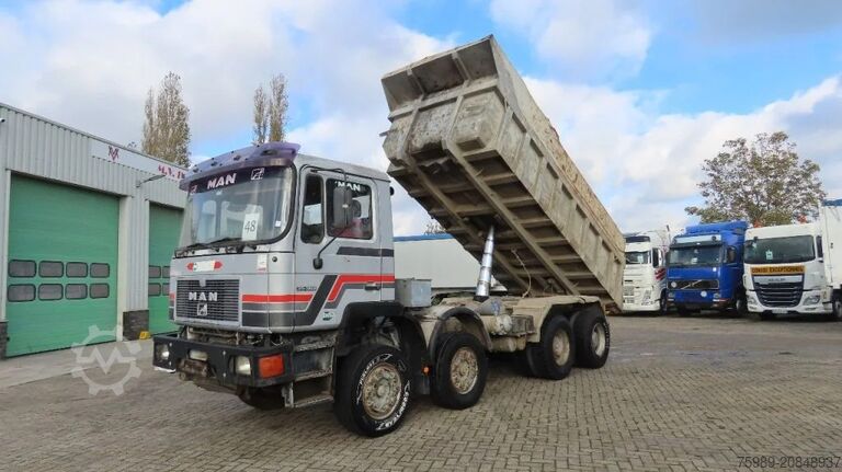Kipper MAN 35.362 8x4 Euro 2, ZF manual gearbox, VERY clean