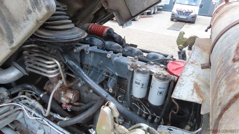 Kipper MAN 35.362 8x4 Euro 2, ZF manual gearbox, VERY clean