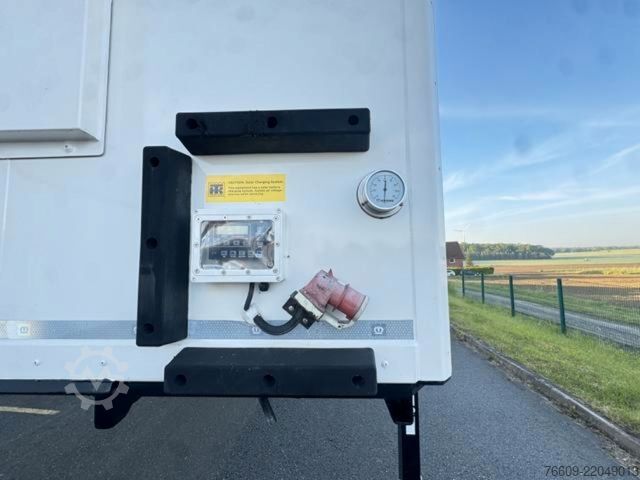 Swap body trailer KRONE Wechselkoffer Heck Portaltüren