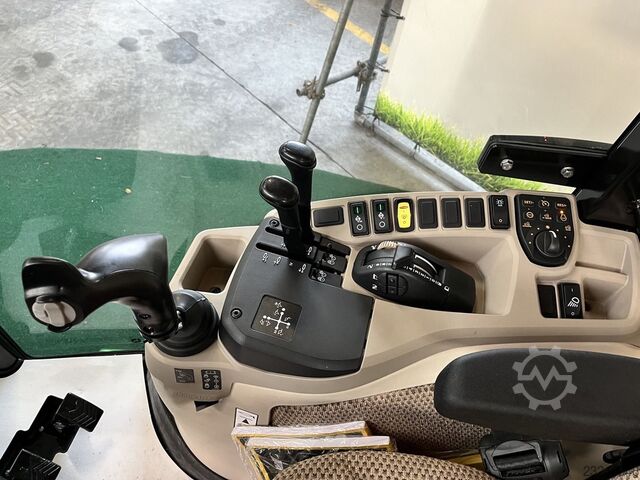  JOHN-DEERE 4066R-777841
