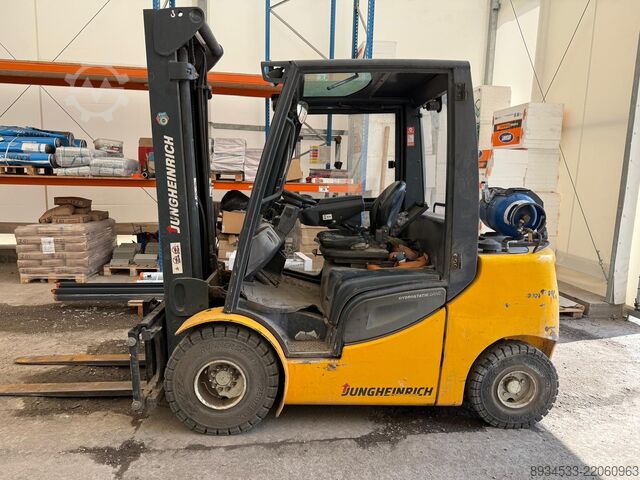 Pallet truck JUNGHEINRICH TFG 430s