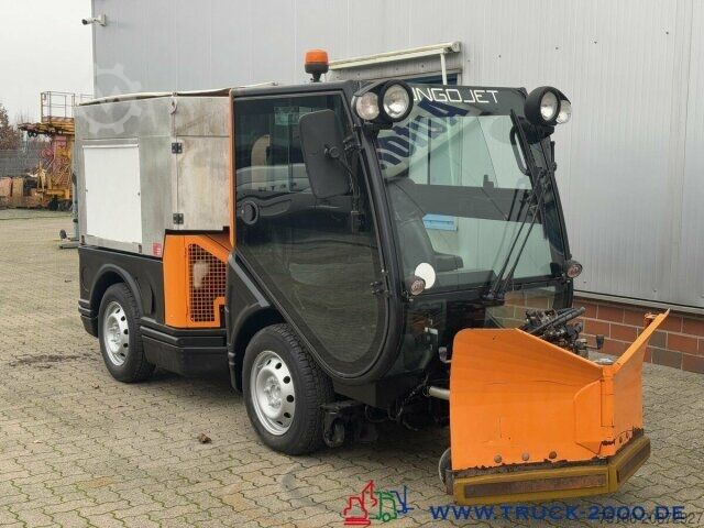 Kehrmaschine Multicar Nilfisk JungoJet3500 Winterdienst & Kehrmaschine