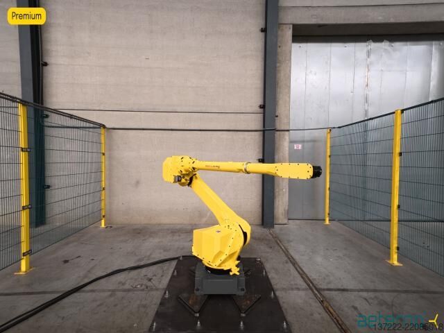 Refurbished Industrial Robot — 1 year warranty FANUC M-710iC/20L