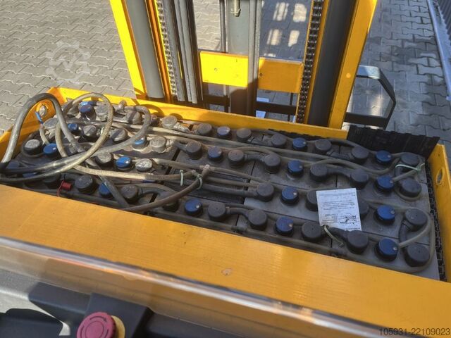 Schubmaststapler Jungheinrich ETV112