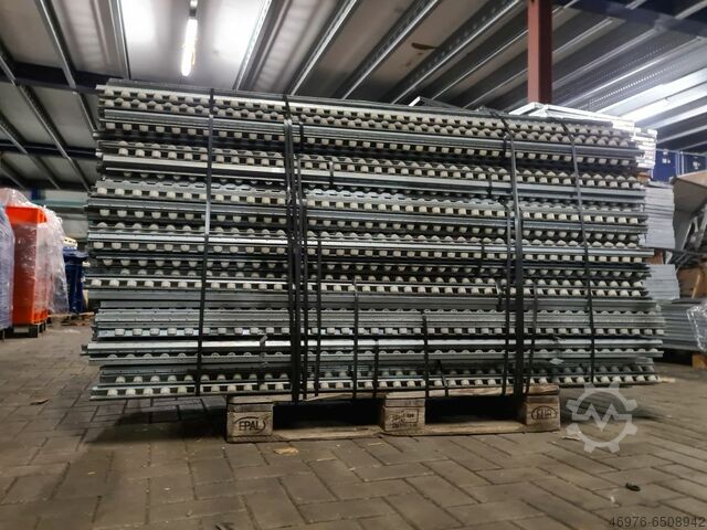 Roller bar Roller bars Gesamtlänge: ca. 2.025 mm /Rahmenprofil: ca. 35 x 28 mm (BxH) / Teilung: ca. 25mm