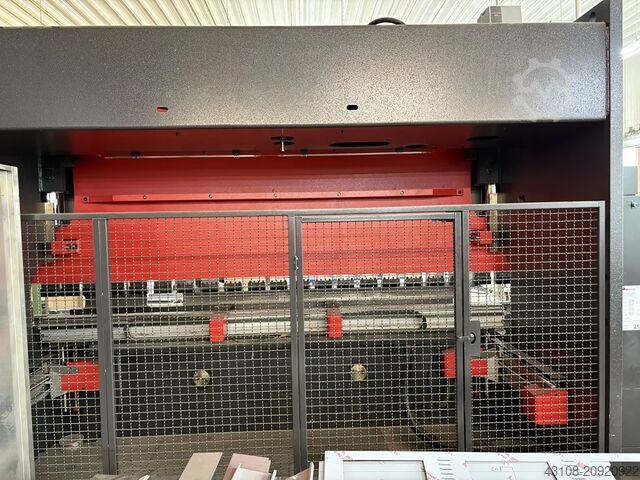 Laser cutting machine Amada HFE M2 2204 8 AXESL
