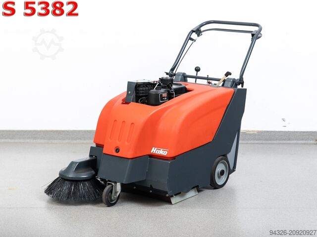Hako Sweepmaster P650 Sweeper Hako Sweepmaster P650 Benzin - 3525m²/h