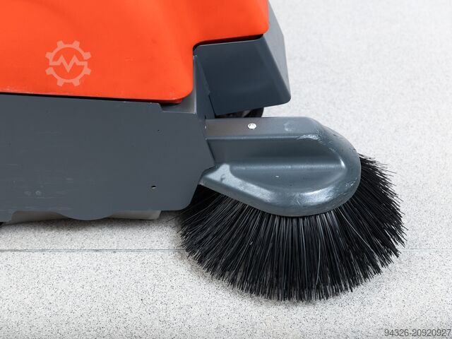 Hako Sweepmaster P650 Sweeper Hako Sweepmaster P650 Benzin - 3525m²/h
