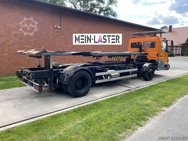 Swap body truck MERCEDES-BENZ Kamag Wiesel Umsetzter Sattelplatte