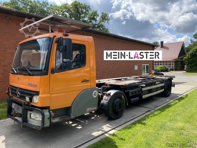 Swap body truck MERCEDES-BENZ Kamag Wiesel Umsetzter Sattelplatte
