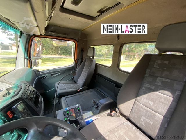 Swap body truck MERCEDES-BENZ Kamag Wiesel Umsetzter Sattelplatte