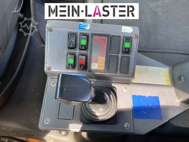 Swap body truck MERCEDES-BENZ Kamag Wiesel Umsetzter Sattelplatte