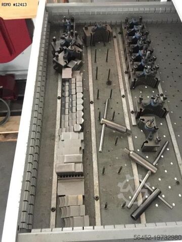 Verschiedene maschinen SCHAUBLIN 