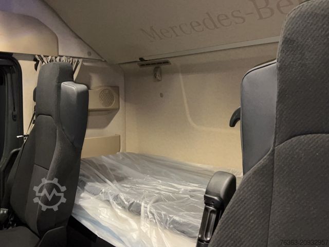 Standard tractor unit MERCEDES-BENZ Actros 1848 LS BigSpace Retarder Alcoa Alu LED