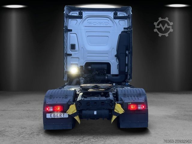 Special purpose truck FORD F-Max 500 Blackline, 2 Tanks, Intarder