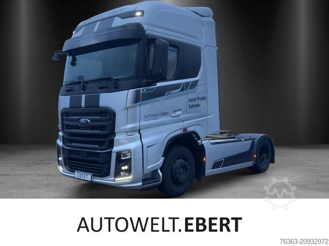 Standard tractor unit FORD F-Max 500 Blackline, 2 Tanks, Intarder