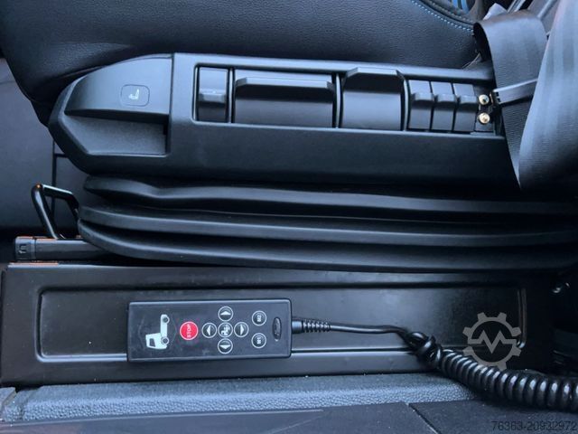 Standard tractor unit FORD F-Max 500 Blackline, 2 Tanks, Intarder