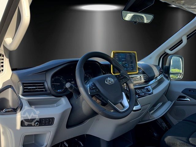 Curtain sider van MAXUS eDeliver 9 L4 N2 65 kWh AluPritsche Sonderpreis