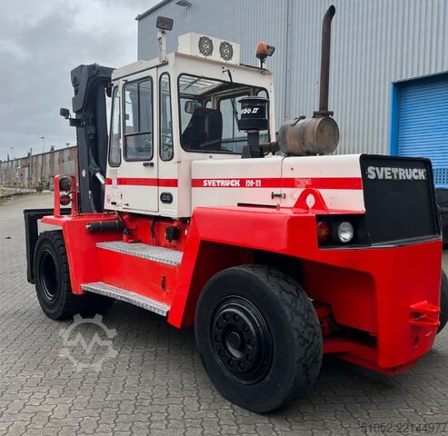 Schwerlaststapler - Diesel Svetruck 13,6-120-32