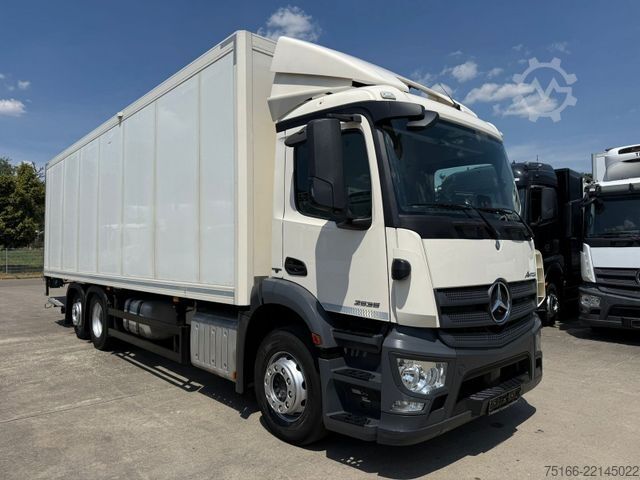 Refrigerated truck MERCEDES-BENZ ANTOS 2535 L Kühloffer 7,40 m LBW 2 T*Lenkachse