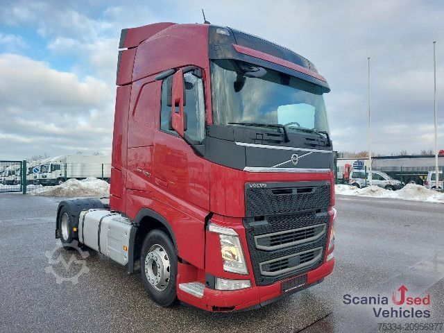 Standard tractor unit Volvo FH13.500