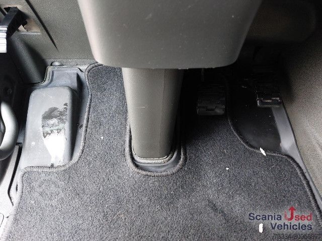 Standard tractor unit Volvo FH13.500