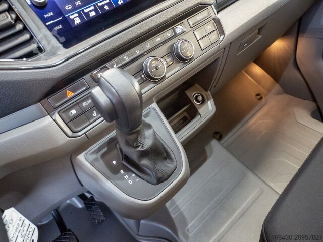 High top van VW Crafter 35 lang Hochdach AHK LED AHK ACC LED