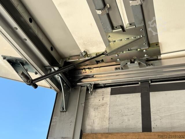LKW mit Pritsche & Plane  Atego 1224L EDSCHA Curtainsider