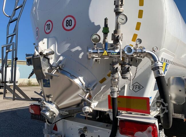 Silo semitrailer FELDBINDER KIP 60.3  ( 5X )