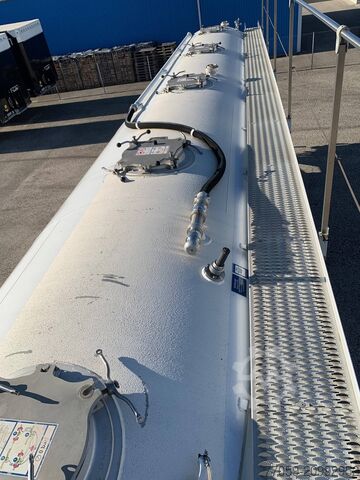 Silo semitrailer FELDBINDER KIP 60.3  ( 5X )