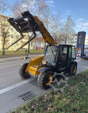 Telescopic forklift JCB 525-60