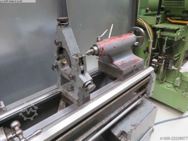 Leit- und Zugspindeldrehmaschine VOEST-ALPINE DA 230