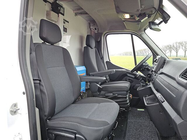 Reefer van RENAULT MASTER 2.3 DCI 145 FRIGO