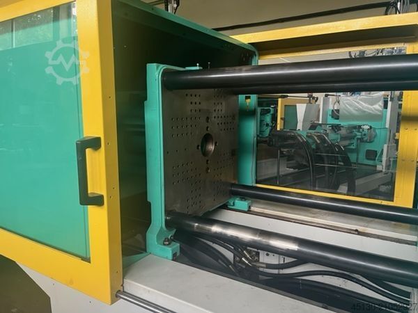 Spritzgießmaschine Arburg 520S 1300-800