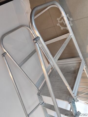 Plattformtreppe Alu Podestleiter Sicherheitsleiter EUROKRAFT 302107