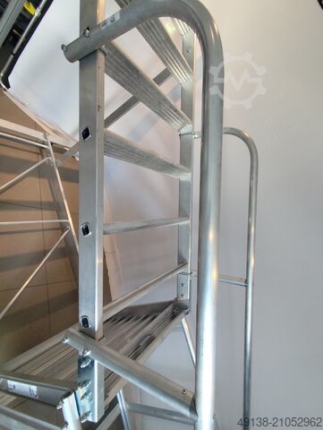 Plattformtreppe Alu Podestleiter Sicherheitsleiter EUROKRAFT 302107