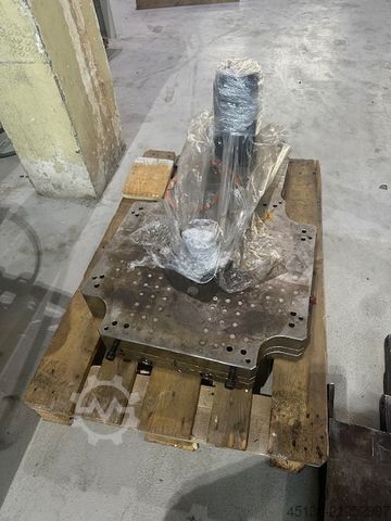 Spritzgießmaschine Arburg 520S 1600-400/170 e²