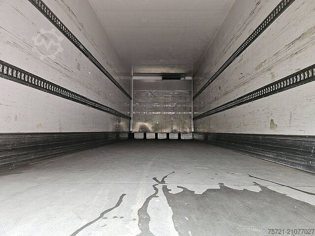 Refrigerated/frozen transport SCANIA P250 LAMBERET FRIGO LIFT