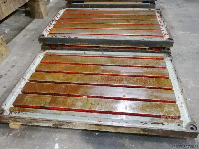 T-slots floor plates - test field  