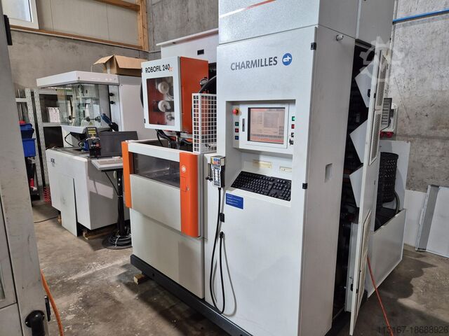 Fadenerodiermaschine Charmilles Robofil 240 CC