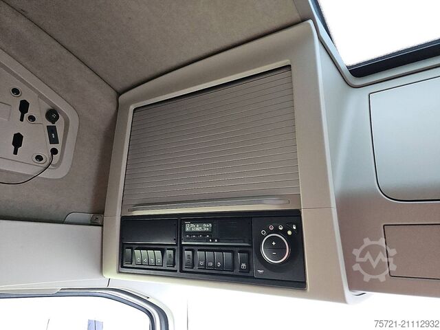 Fahrgestell mit Fahrerhaus VOLVO FH 16.750 6X2 RETARDER WB 430